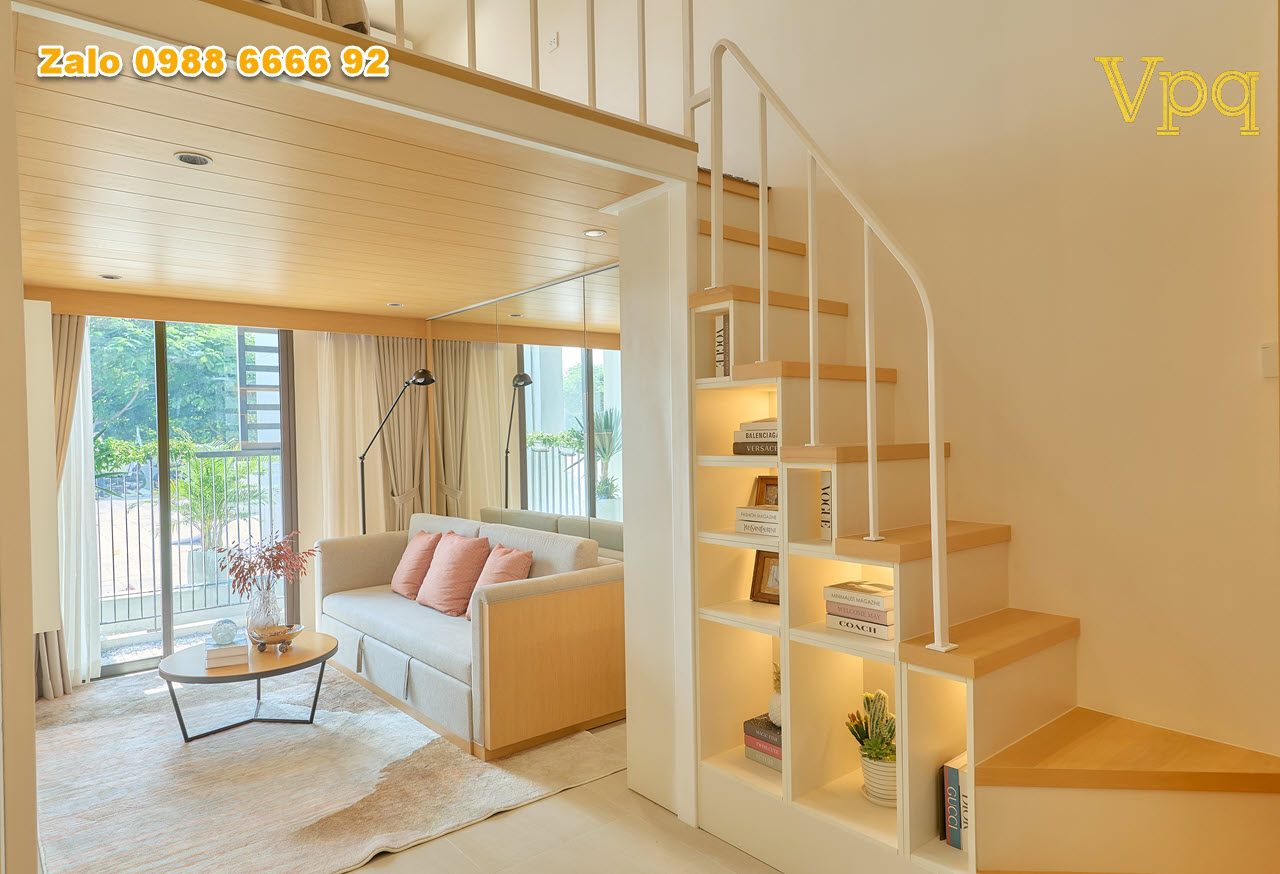 Thang đi l&ecirc;n ph&ograve;ng ngủ tầng lửng