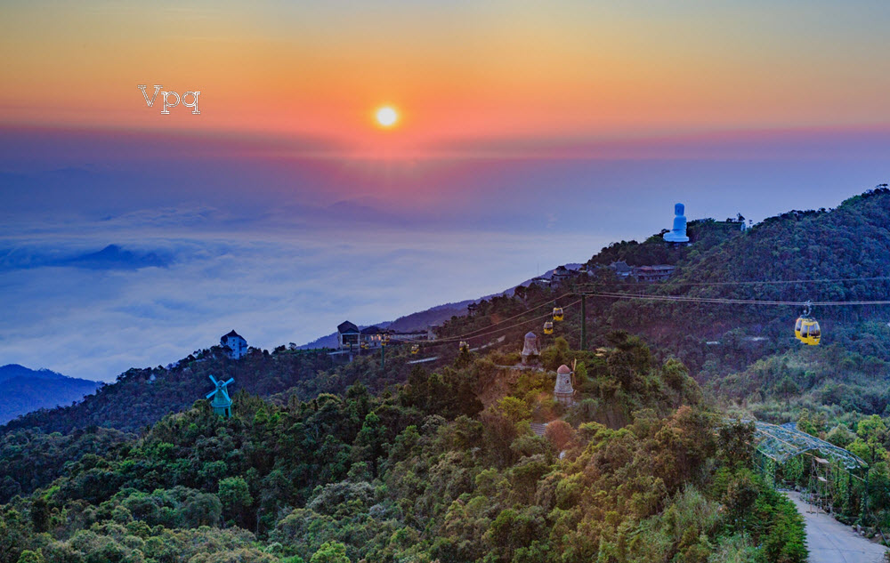 Khu du lịch Sun World Ba Na Hills tại núi Chúa Bà Nà