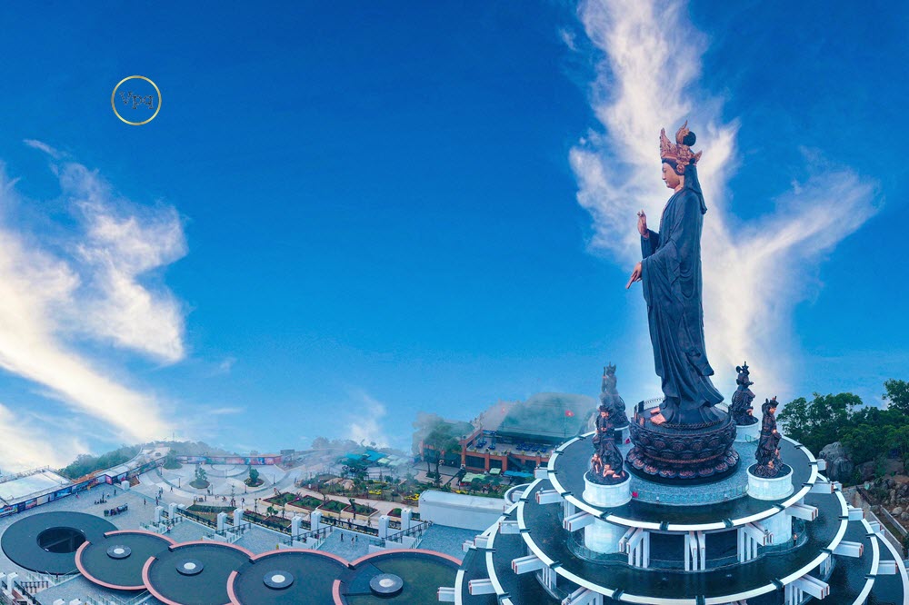 Hương xuân đã nao nức rất gần. Bạn đã chuẩn bị để cùng hành hương về với núi chưa?