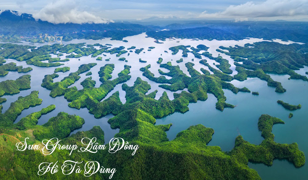 Hồ T&agrave; Đ&ugrave;ng được v&iacute; như "Vịnh Hạ Long" tr&ecirc;n T&acirc;y Nguy&ecirc;n