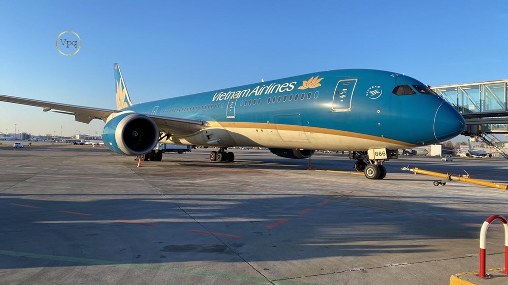 Sun Group tài trợ 2 chuyến bay Viet Nam Airlines đón gần 600 công dân từ Ukraina về nước