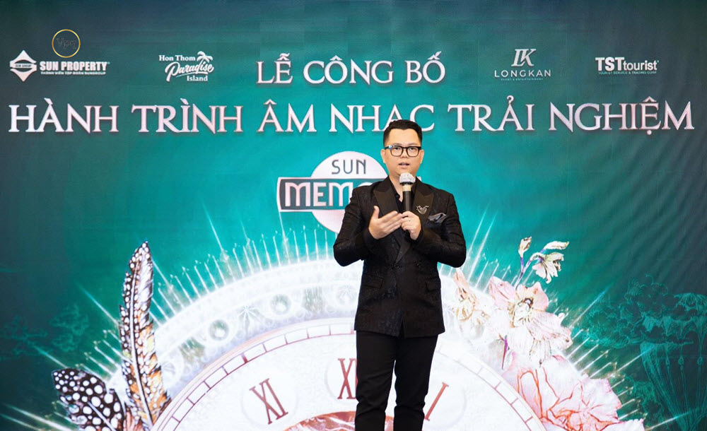 Long Kan ph&aacute;t biểu tại buổi lễ c&ocirc;ng bố h&agrave;nh tr&igrave;nh trải nghiệm &acirc;m nhạc