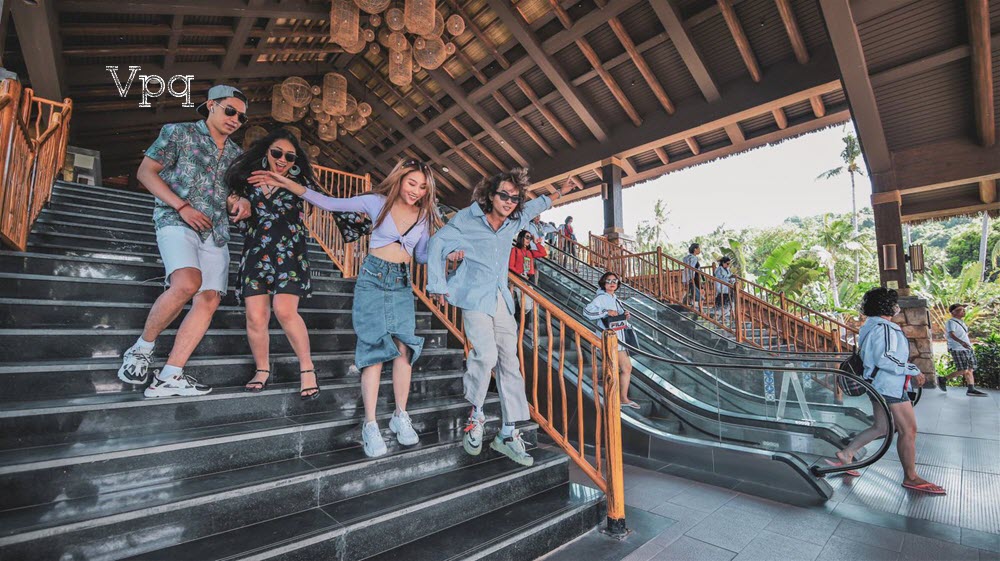 Check in tại Ga H&ograve;n Thơm