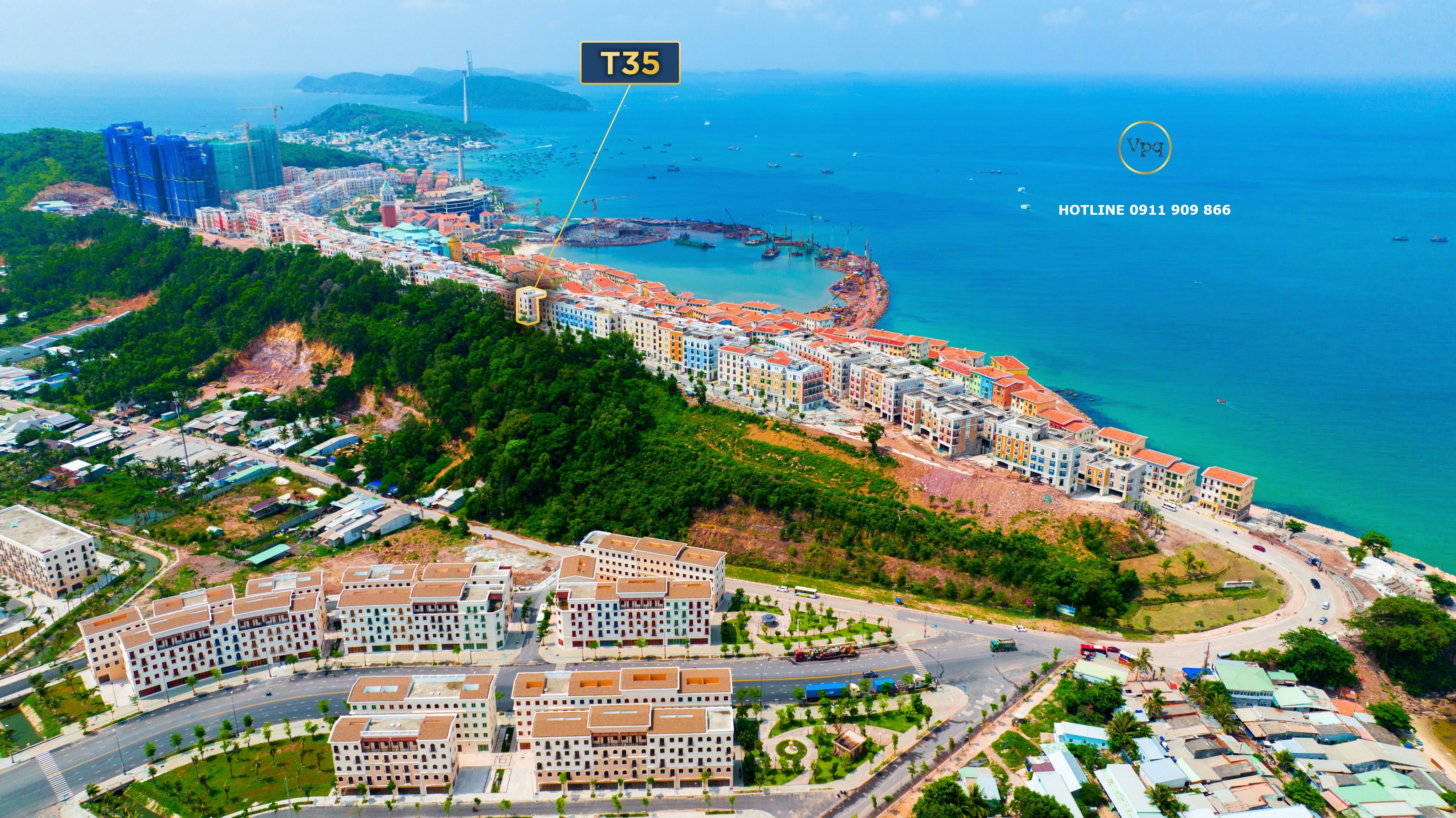 Hình ảnh Shophouse T35 The Center View toàn cảnh thị trấn Địa Trung Hải, Phú Quốc