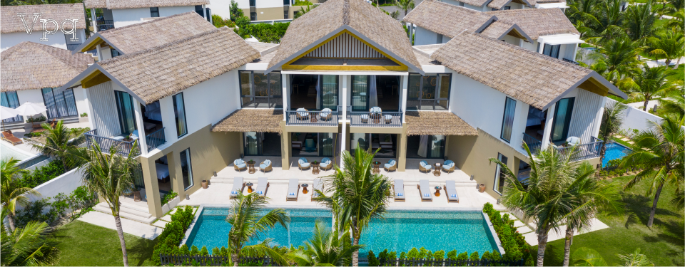 Biệt thự Beachfront Pool Villa