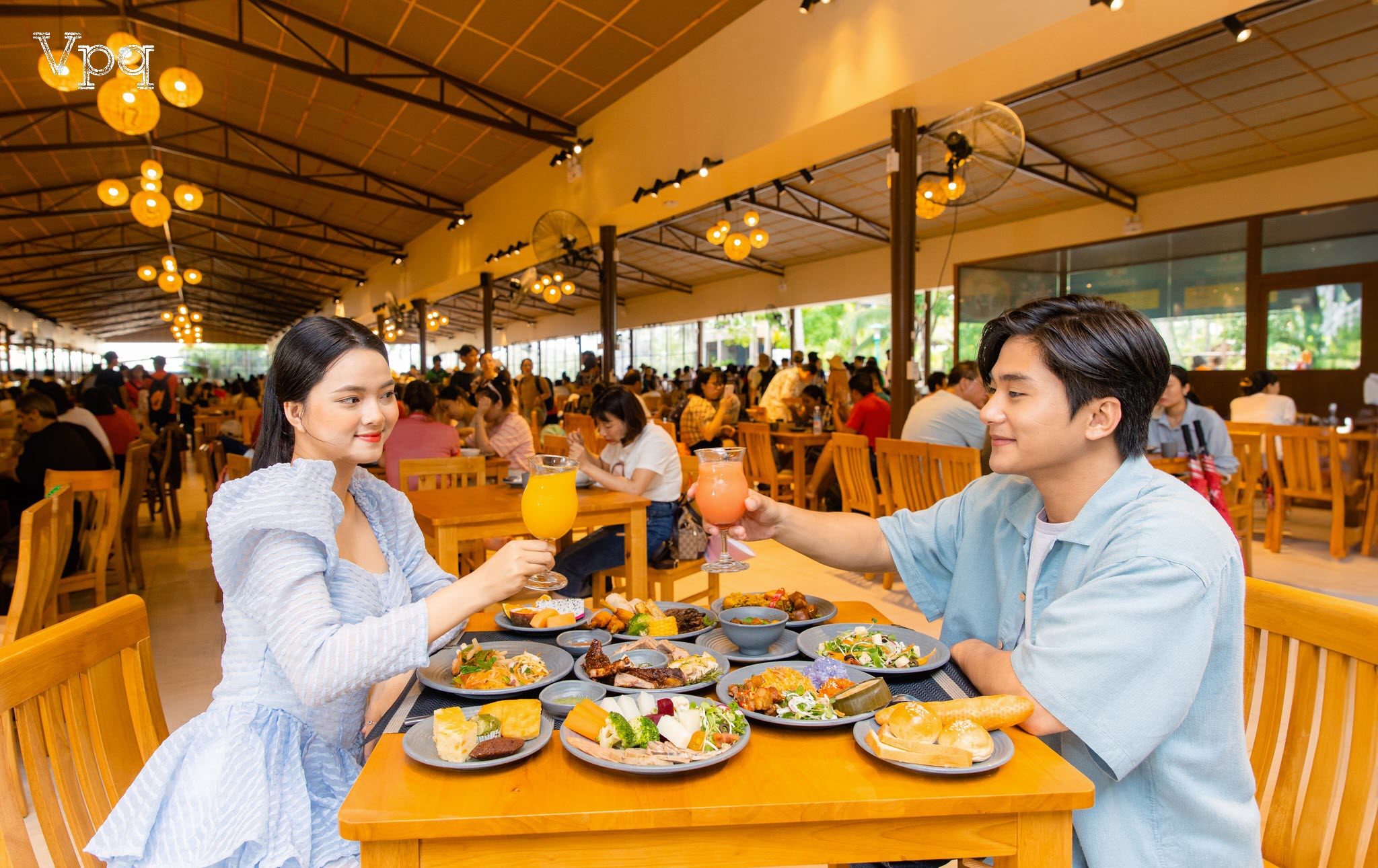 Bữa ăn trưa đầy dinh dưỡng và tươi ngon tại nhà hàng Buffet Mango Hòn Thơm