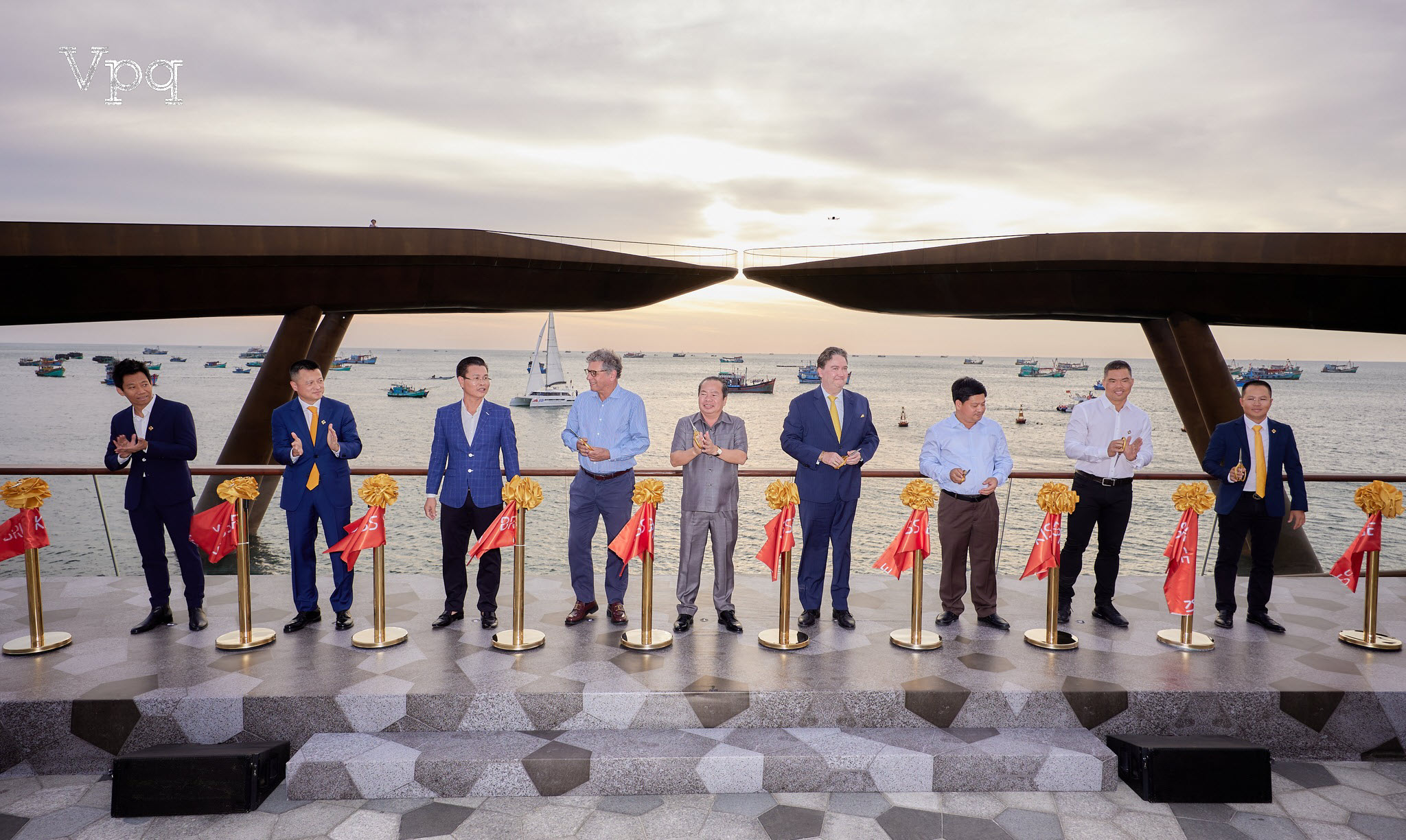 Khoảnh khắc chính thức khai trương công trình biểu tượng mới của du lịch Việt Nam