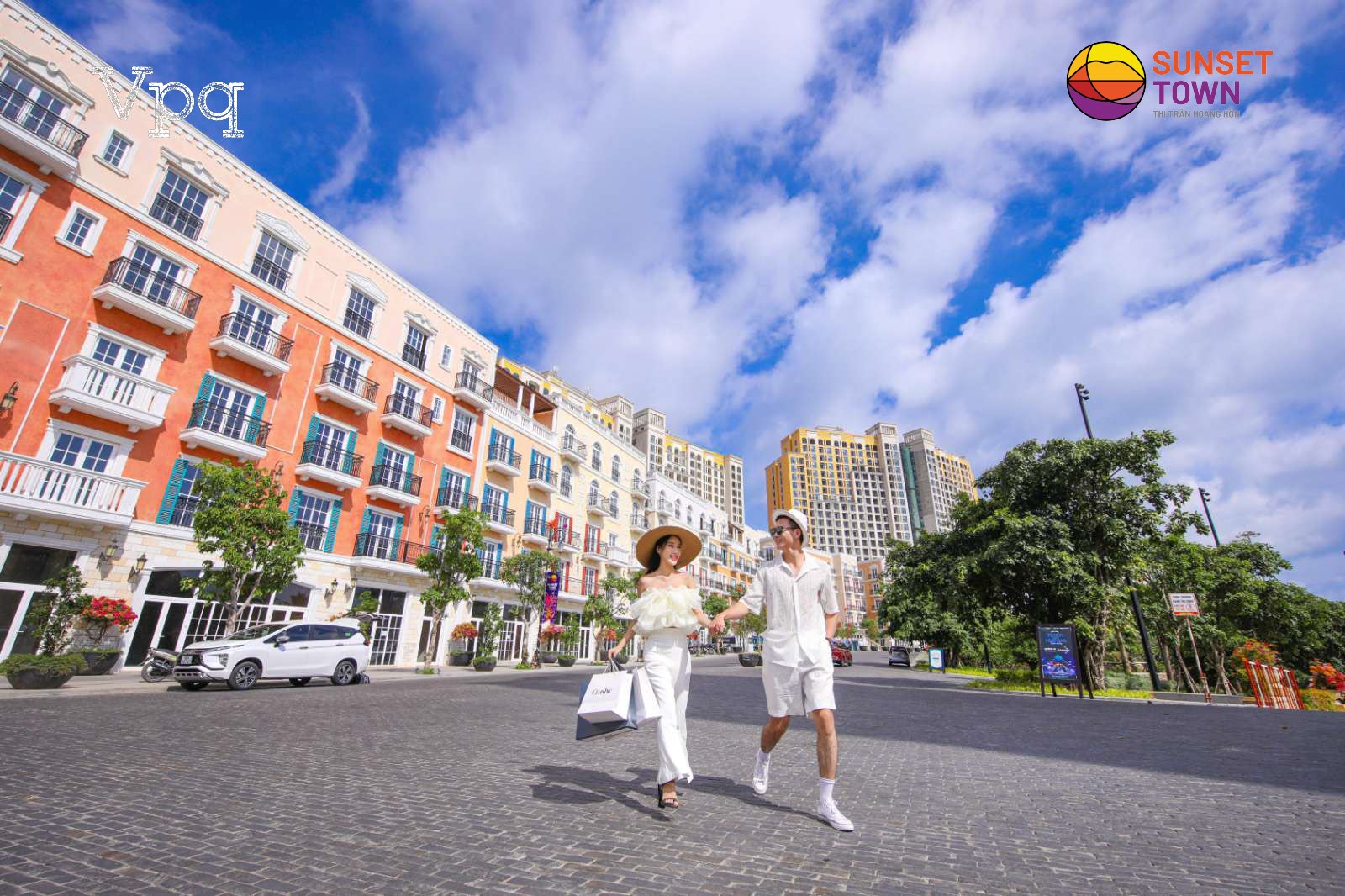 Sunset Town nơi kh&aacute;m ph&aacute;, trải nghiệm v&agrave; mua sắm