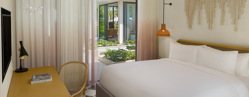 Không gian phòng ngủ Deluxe Pool Villa