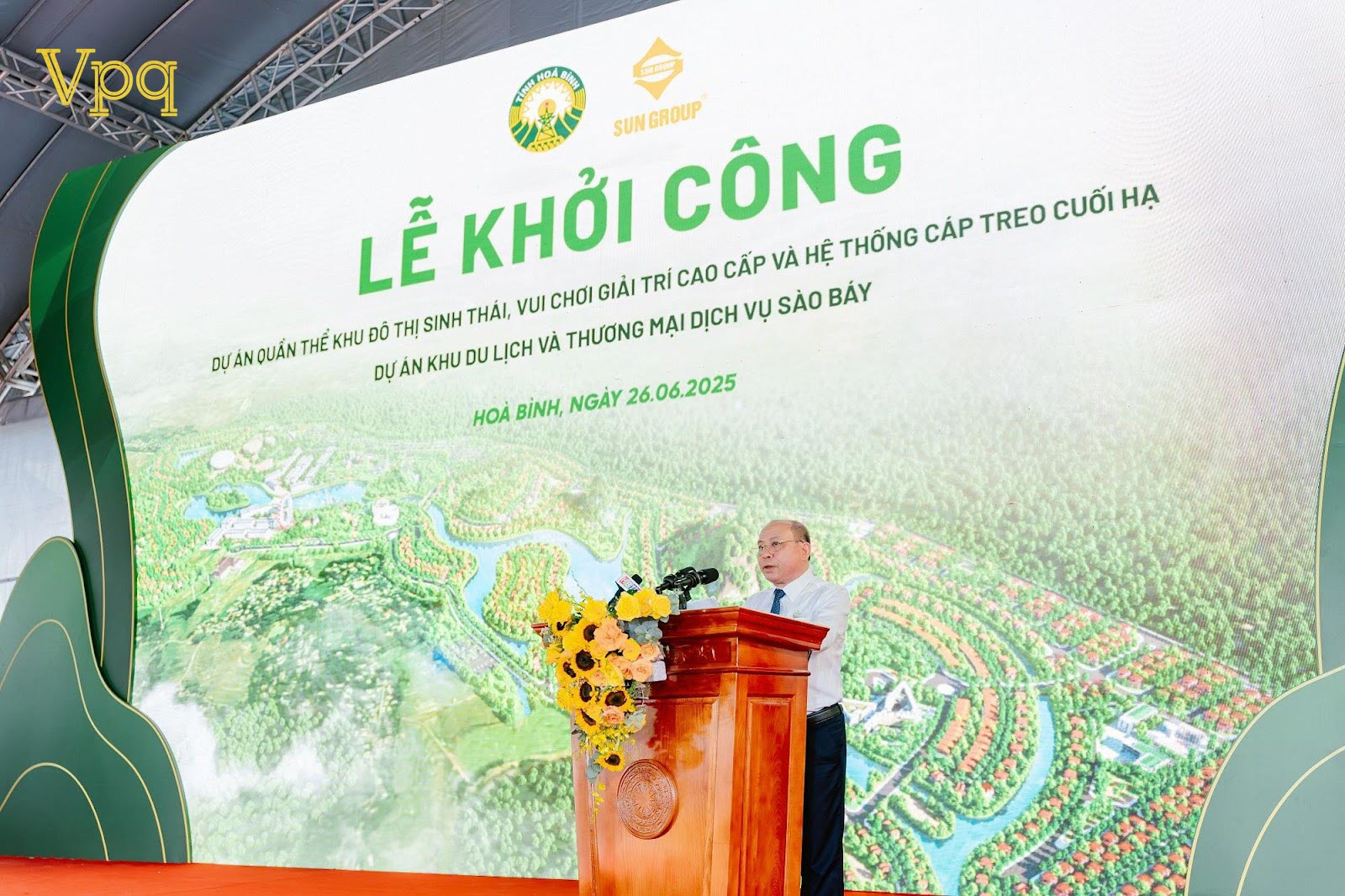 Ông Bùi Đức Hinh - Chủ tịch UBND Tỉnh Hòa Bình phát biểu tại sự kiện