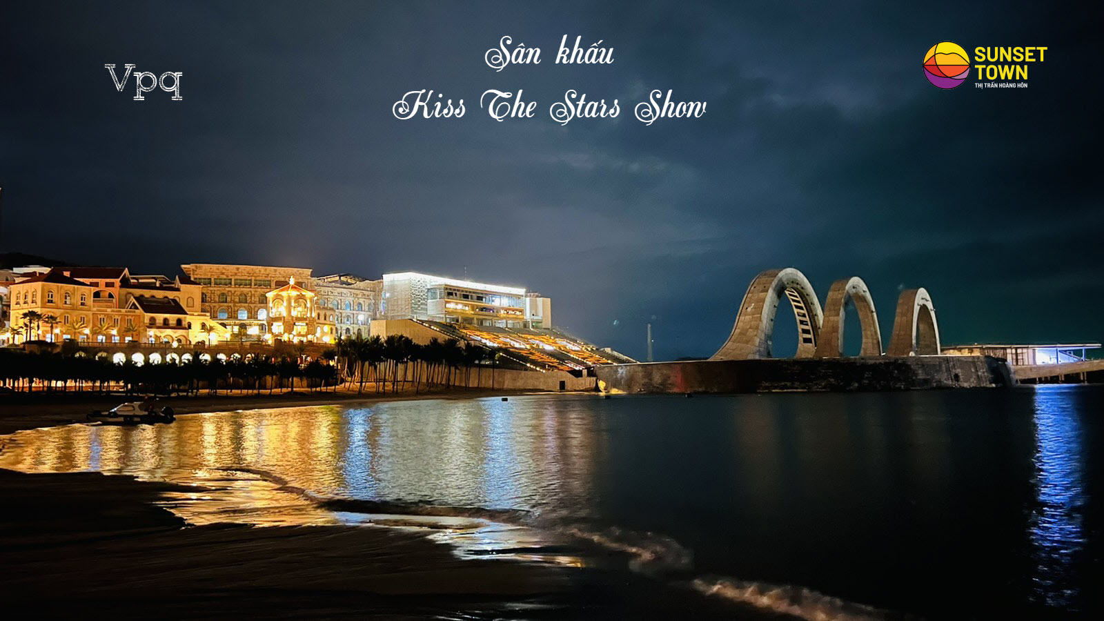 H&igrave;nh ảnh s&acirc;n khấu show Kiss The Stars
