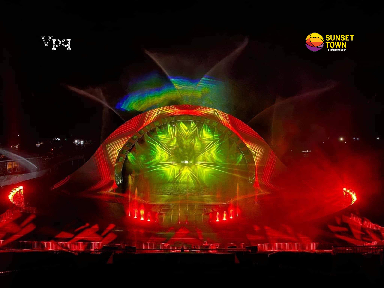 Show diễn tr&igrave;nh chiếu c&ocirc;ng nghệ Vortex đỉnh cao