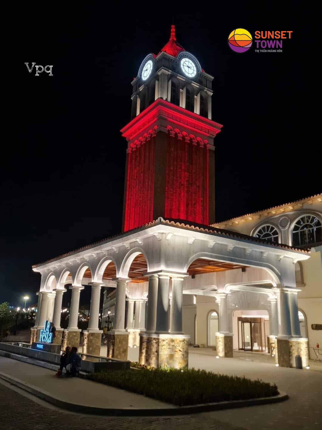Kh&aacute;ch sạn Lafesta Phu Quoc nh&igrave;n từ đường Amalfi