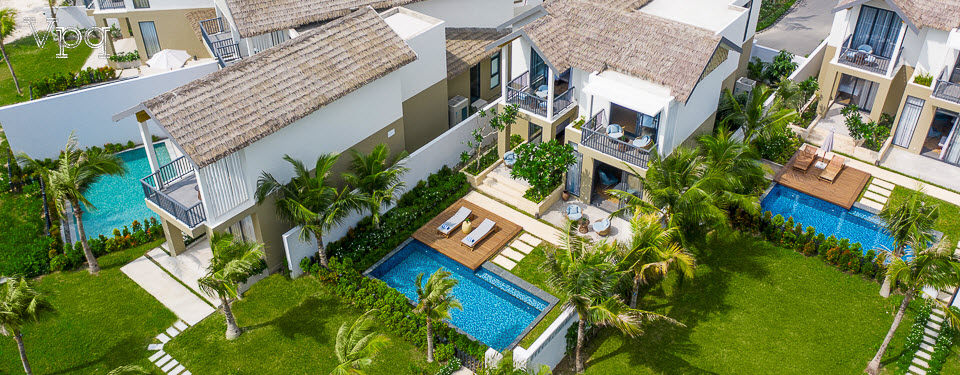 Biệt thự cao cấp thiết kế 2 tầng hướng biển thoáng mát