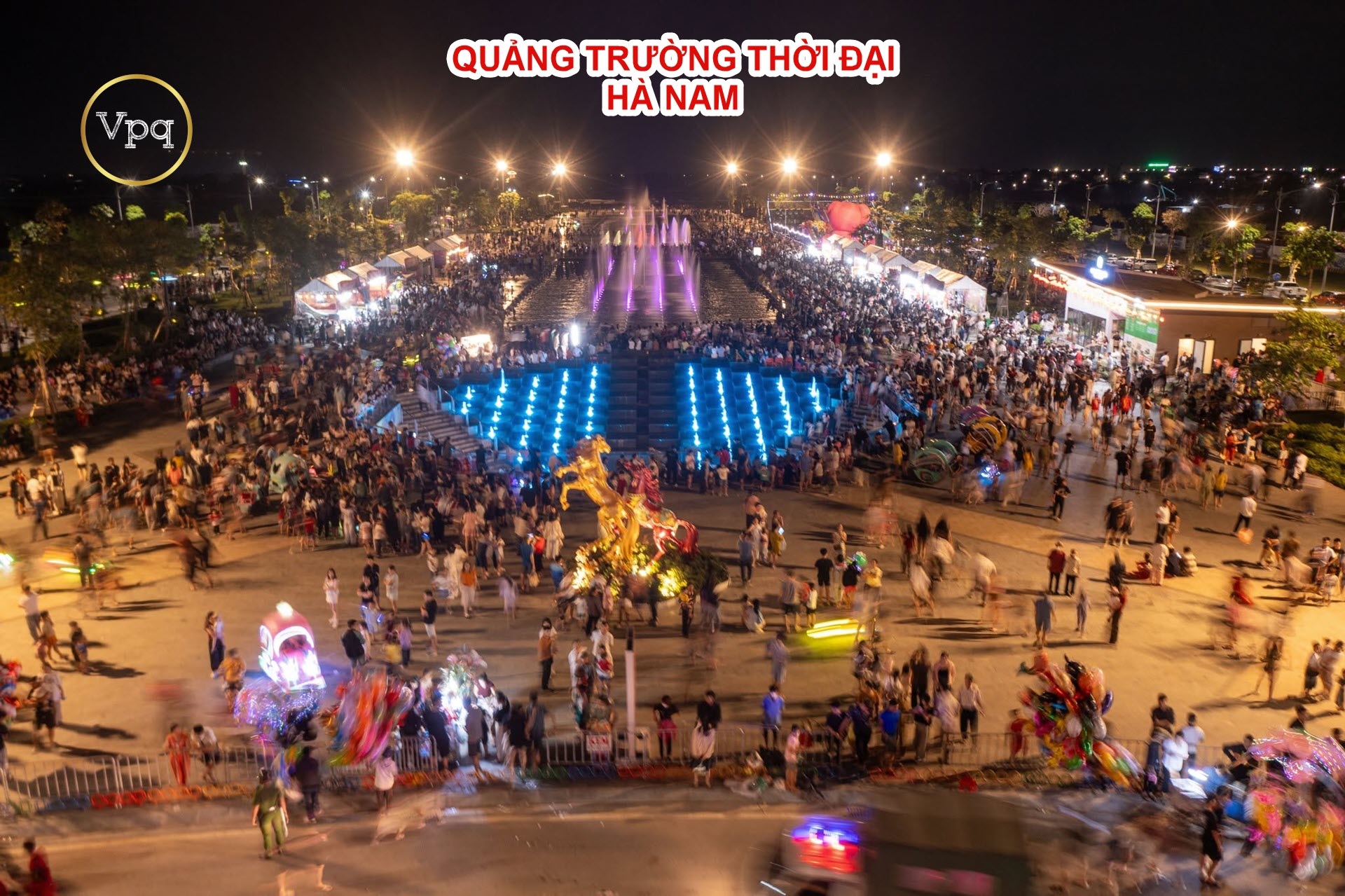 Dạo bộ tại Quảng Trường Thời Đại Hà Nam