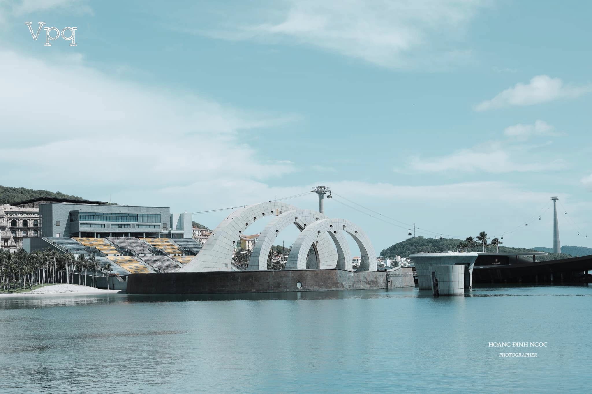 Kh&aacute;n đ&agrave;i 5.000 chỗ &nbsp;Kiss Of The Sea Show view trực diện biển