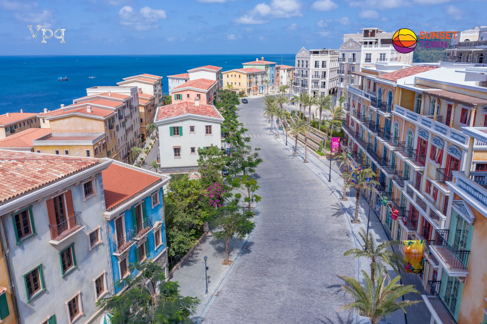 D&ograve;ng thương mại xuy&ecirc;n suốt Sunset Town Ph&uacute; Quốc