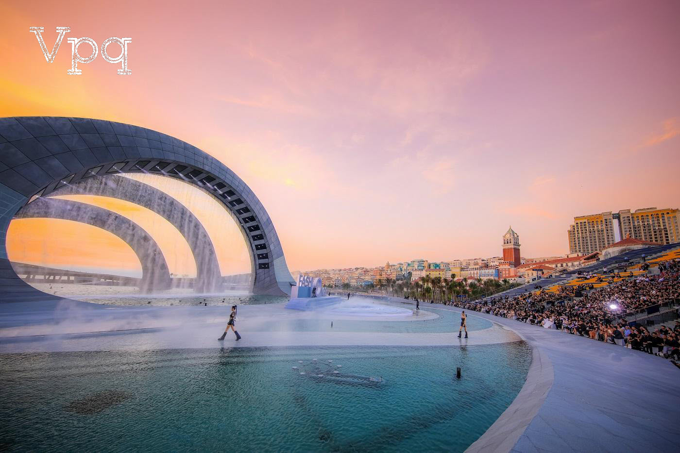 Những sự kiện đ&igrave;nh đ&aacute;m h&uacute;t d&ograve;ng kh&aacute;ch cao cấp đến với Sunset Town