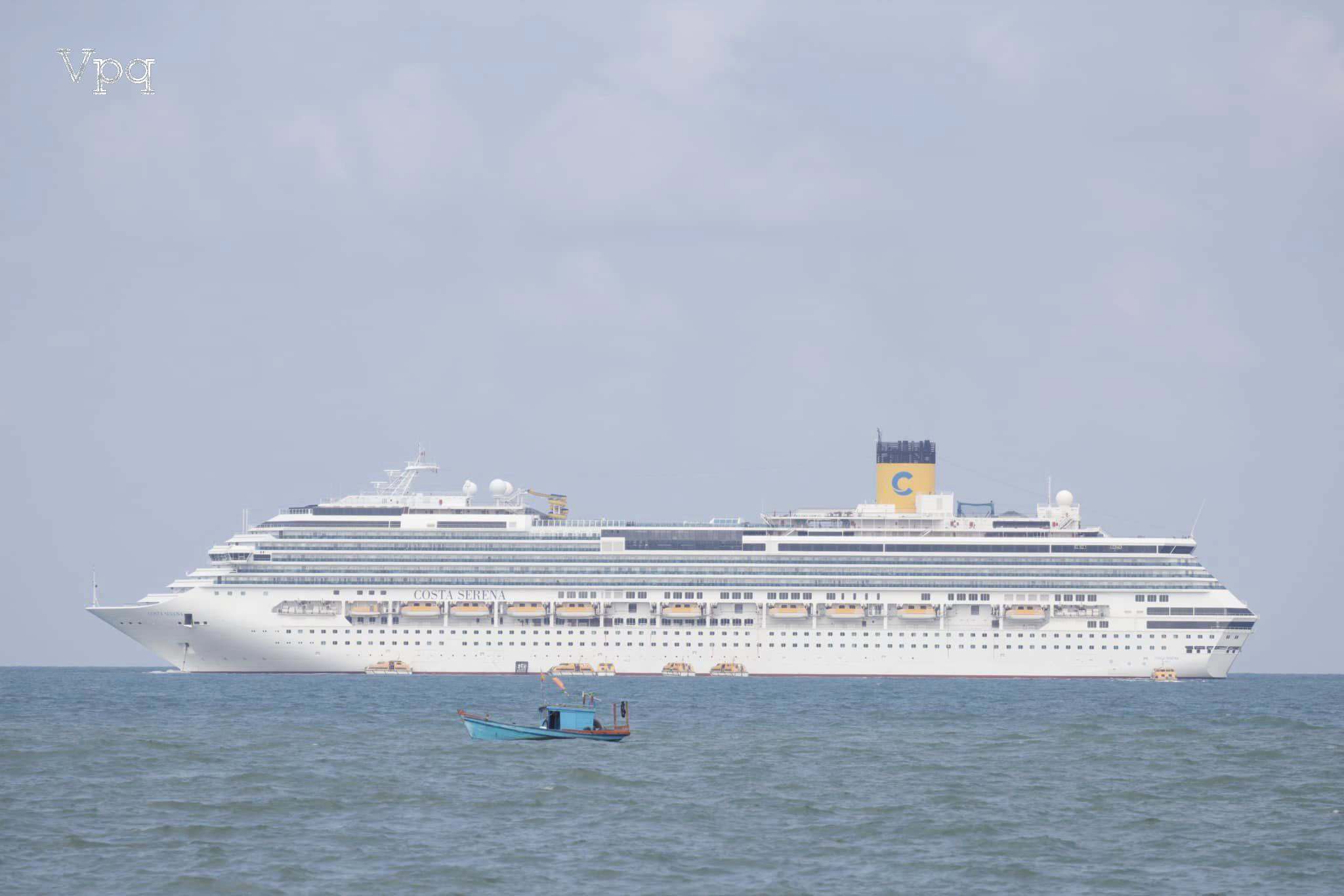T&agrave;u Costa Serena gh&eacute; Ph&uacute; Quốc - Ảnh 1