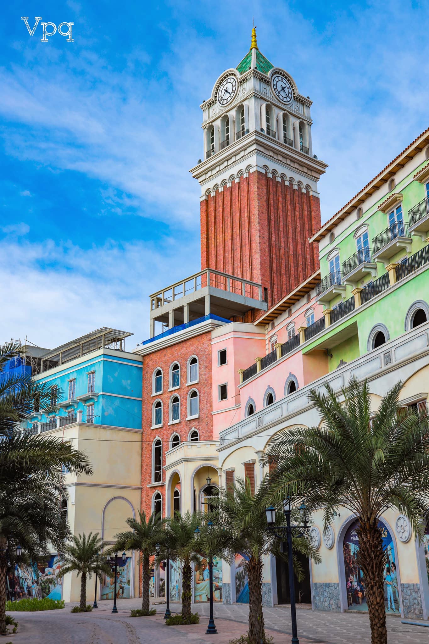 Th&aacute;p đồng hồ Venice