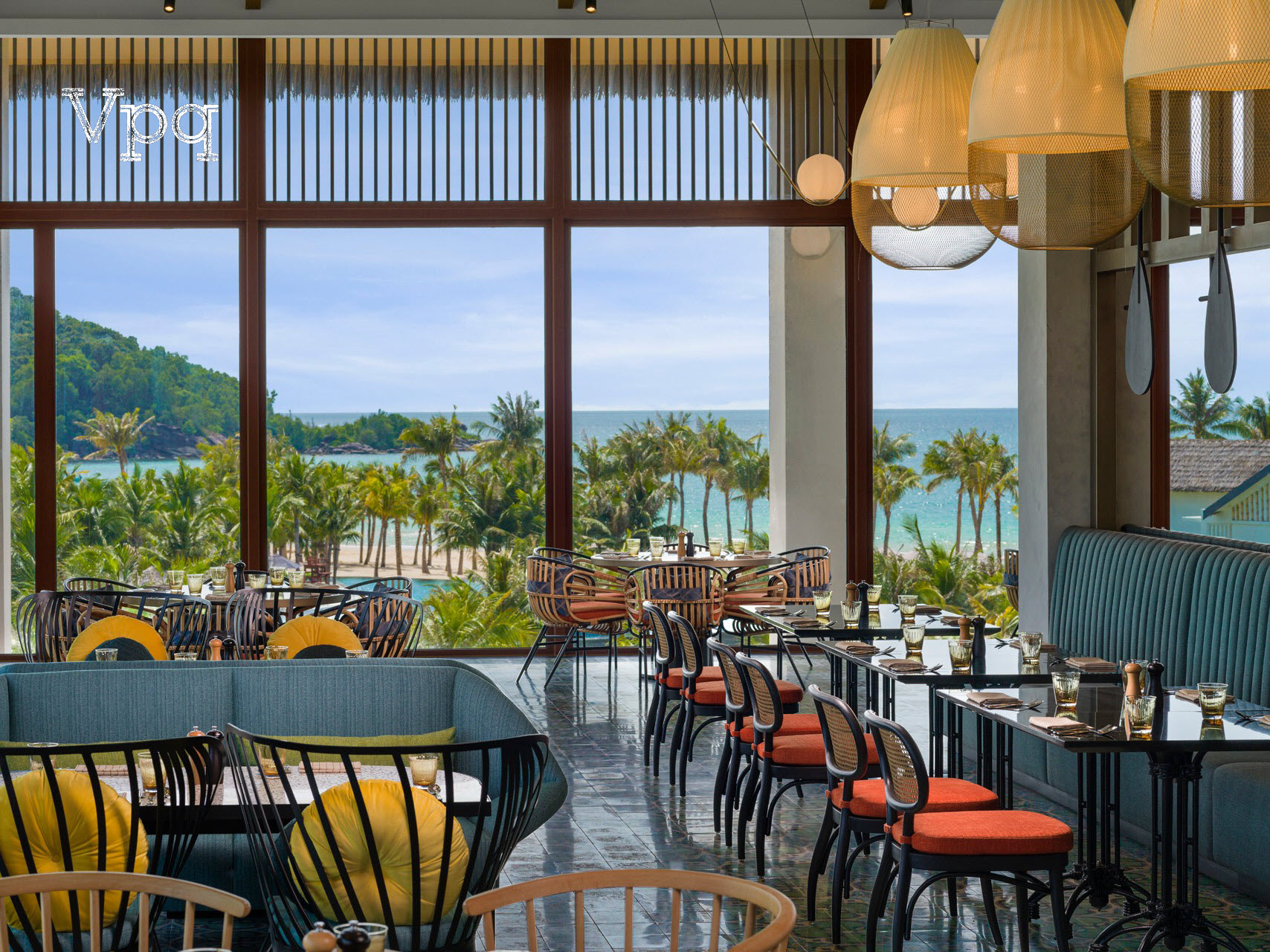 Nhà hàng The Bay Kitchen view biển