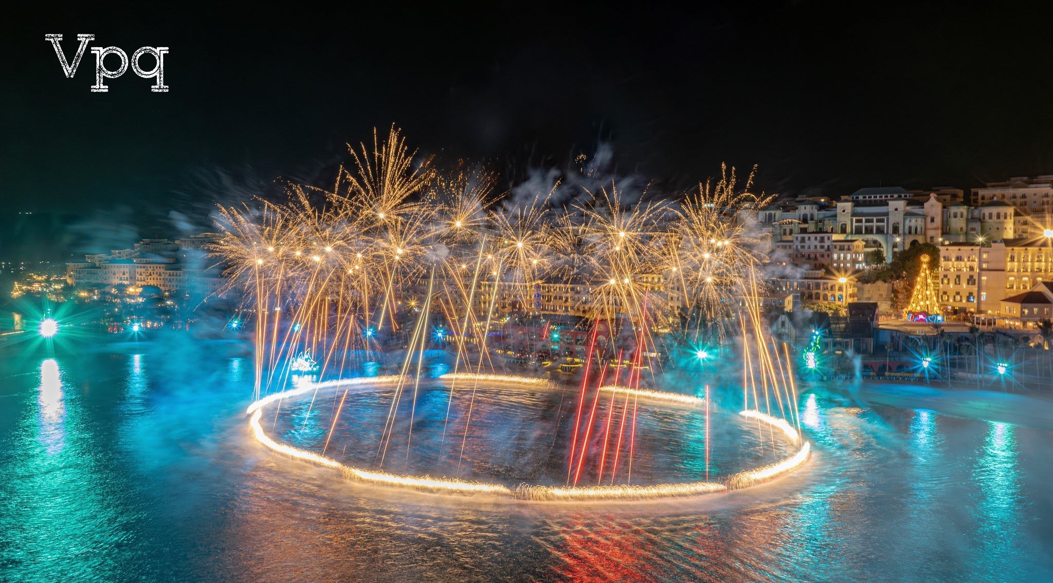 Ph&aacute;o hoa tại Symphony Of The Sea