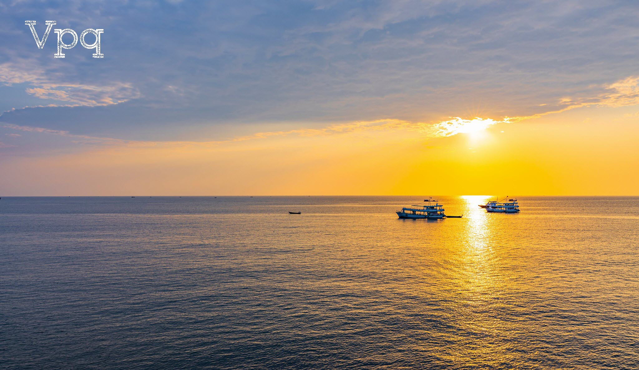 Ho&agrave;ng H&ocirc;n Sunset Town
