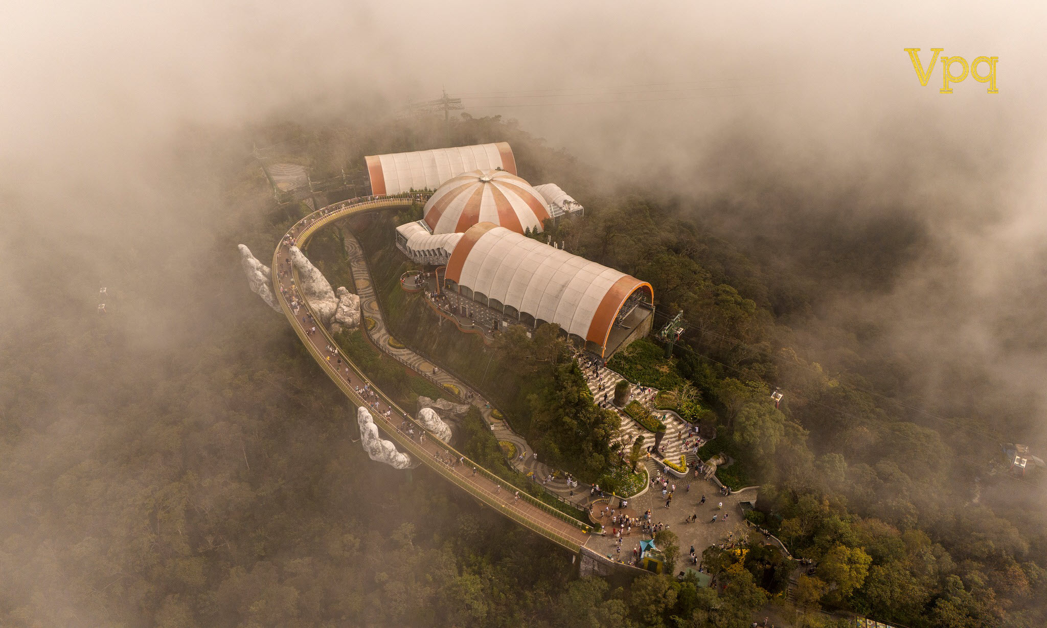 Cầu Vàng Sun World Ba Na Hills