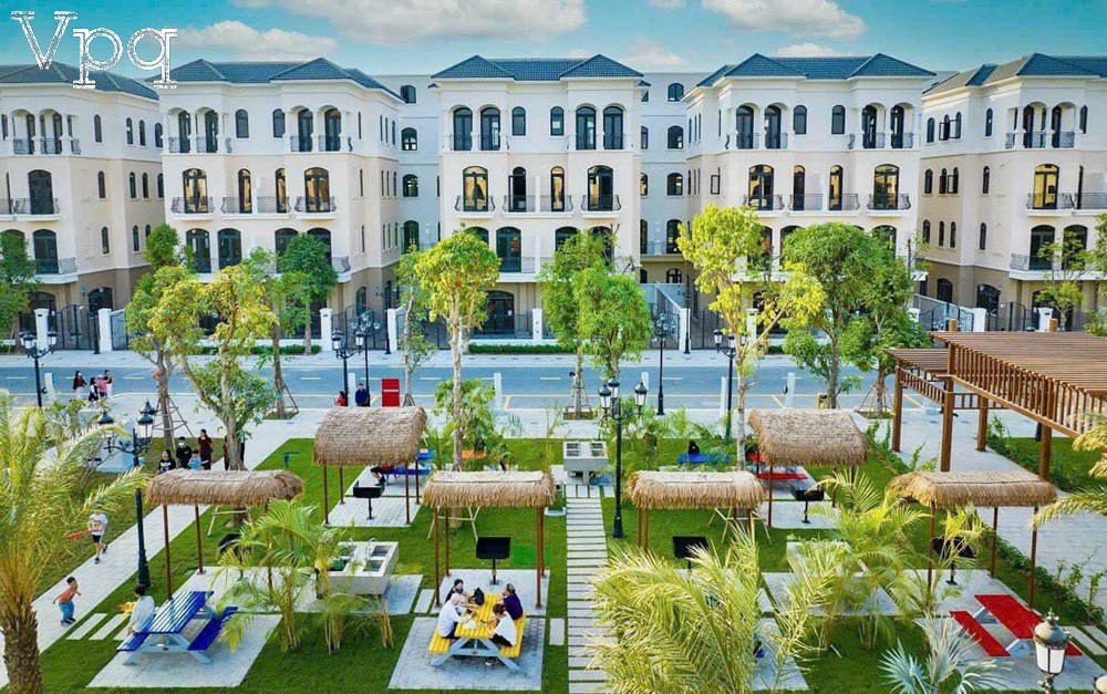 Những căn nh&agrave; sở hữu kh&ocirc;ng gian c&ocirc;ng vi&ecirc;n BBQ kế b&ecirc;n