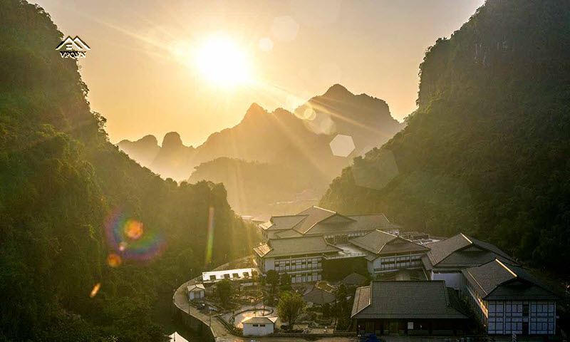 “YOKO ONSEN QUANG HANH” - Chuyện Kể Của Những Kiệt Tác Số 04