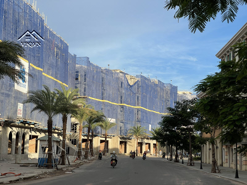 Đường Amalfi tại ph&acirc;n khu The Center sẽ ho&agrave;n thiện đầu ti&ecirc;n