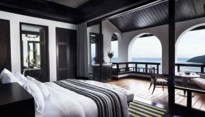 Nội thất đơn giản, tinh tế v&agrave; sang trọng của kh&aacute;ch sạn Intercontinental Danang