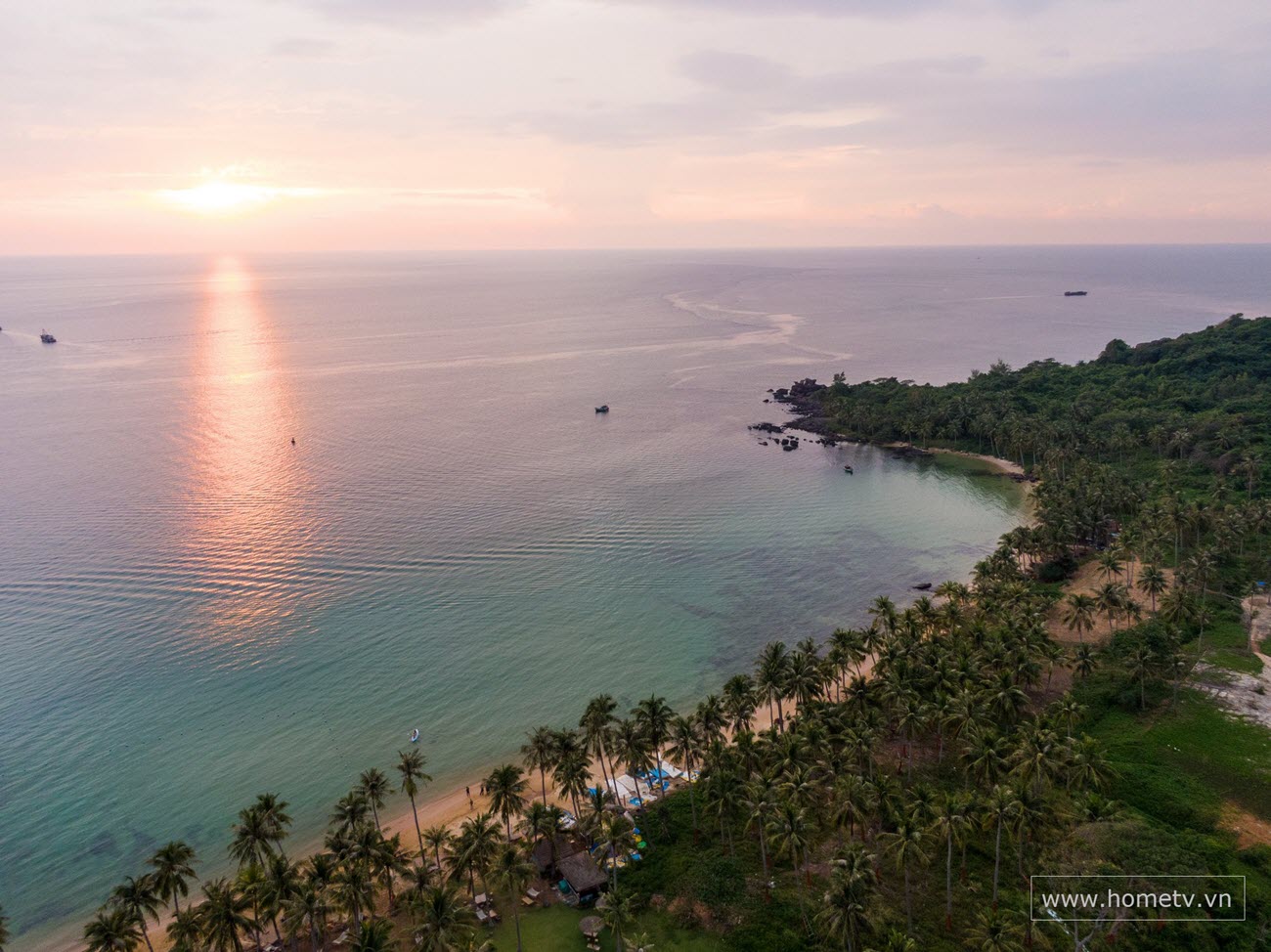 Hoàng hôn trên biển Bãi Đá Trào, Hòn Thơm tuyệt đẹp