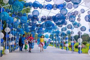 Con đường m&agrave;u xanh với những tr&aacute;i cầu tuyệt đẹp tại Swan Lake Park