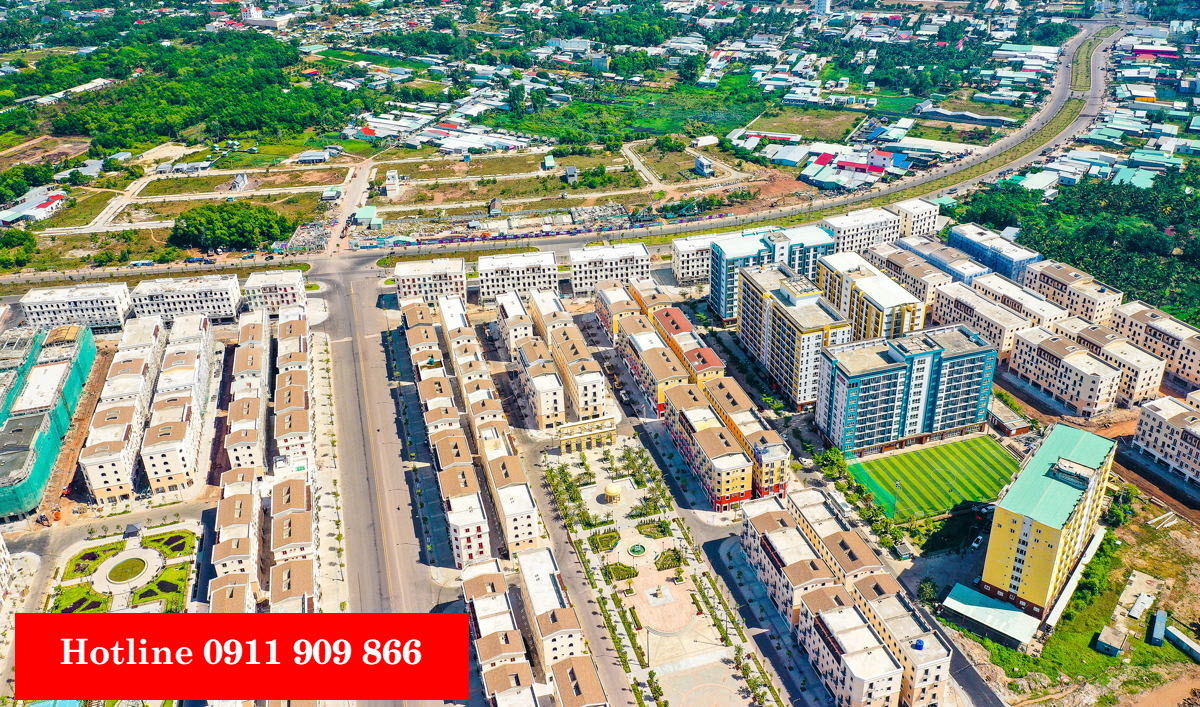 Nh&agrave; phố Gateway giai đoạn 2 đang thực hiện l&agrave;m m&oacute;ng. Khi ho&agrave;n thiện sẽ trở th&agrave;nh d&atilde;y nh&agrave; phố đại lộ đẹp nhất Ph&uacute; Quốc - Đất ở đ&ocirc; thị sở hữu l&acirc;u d&agrave;i